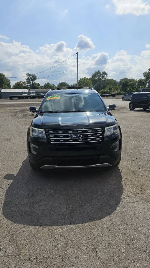 Vehicle photo 1