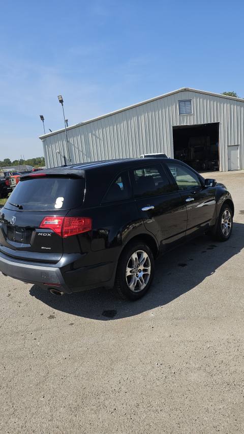 Vehicle photo 5