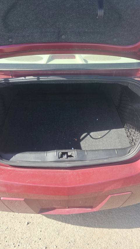 Vehicle photo 9