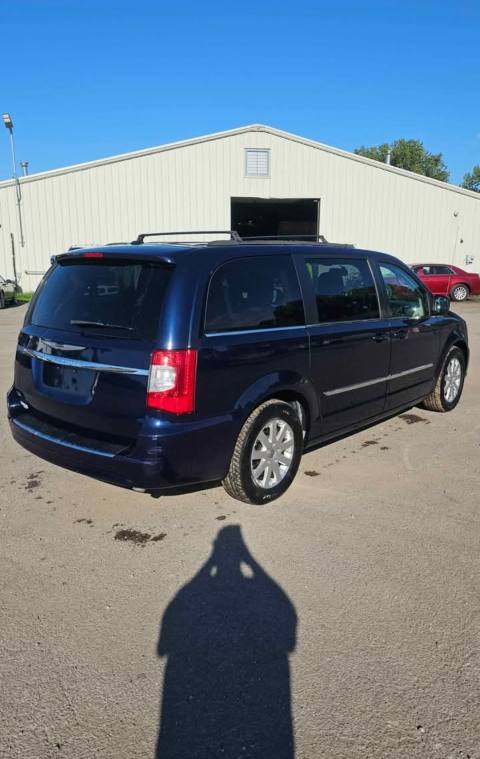 Vehicle photo 5
