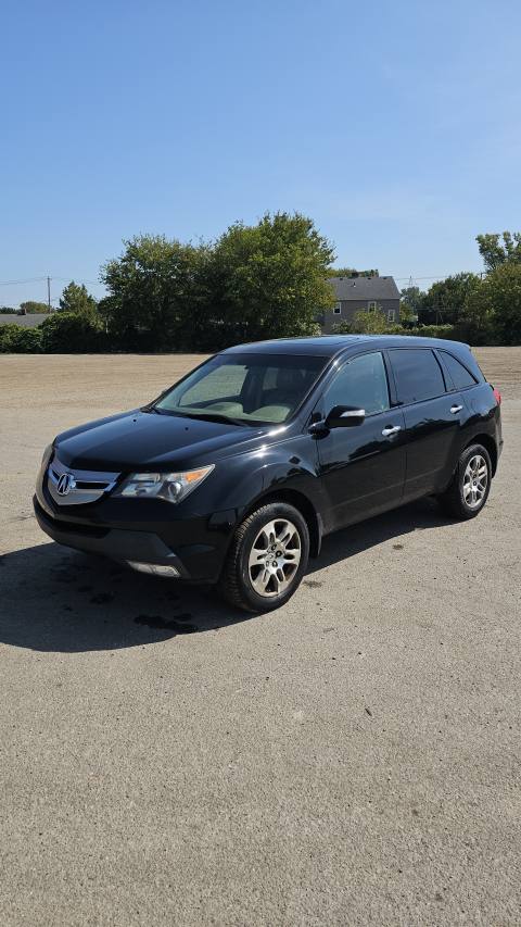 Vehicle photo 2