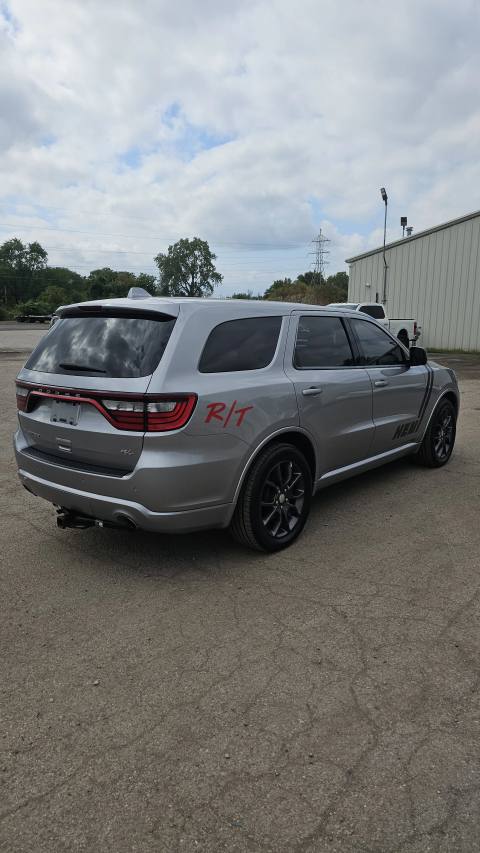 Vehicle photo 5